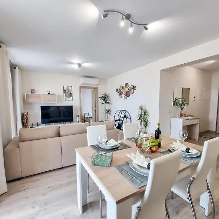 Apartament Elite Residente Gold 11 *