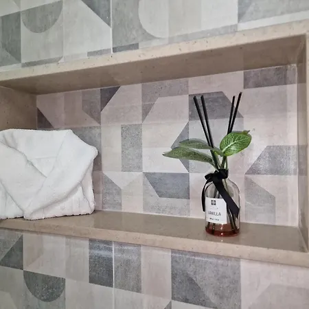 Elite Residente Gold 11 *